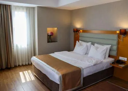 فندق ريفا تقسيم 4*