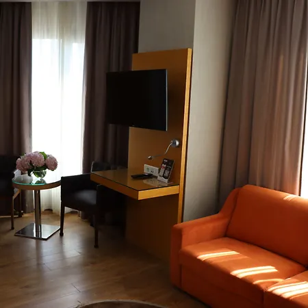 Riva Taksim 4*