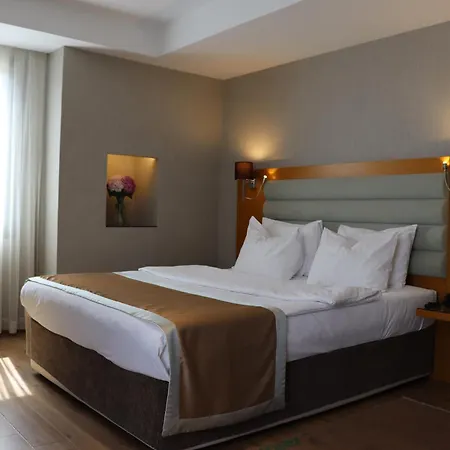 Riva Taksim Hotel 4*