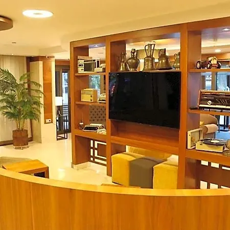 Riva Taksim Hotel 4*
