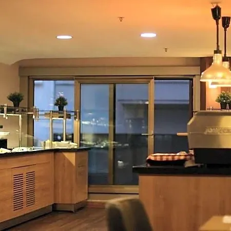 Riva Taksim Hotel 4*