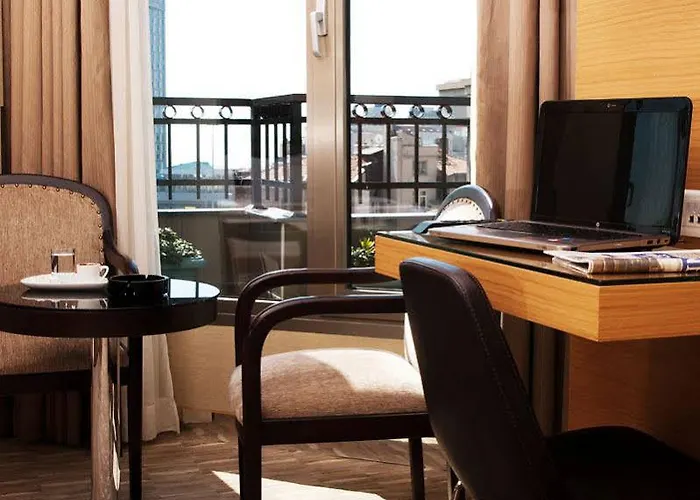 Riva Taksim Hotel Istanboel