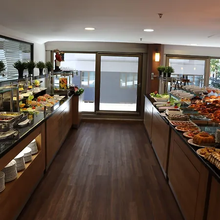 Riva Taksim 4*
