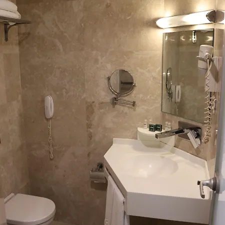 Riva Taksim 4*