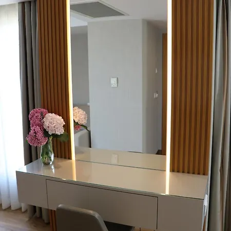 塔克西姆里瓦酒店