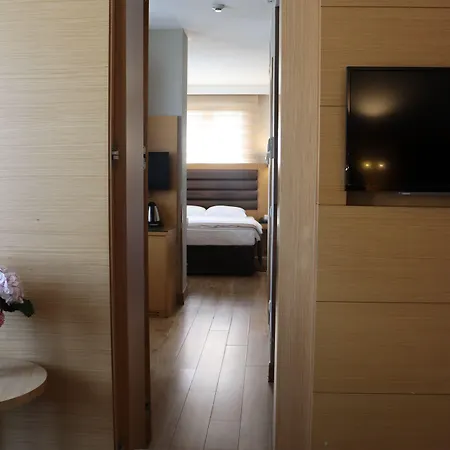 塔克西姆里瓦酒店